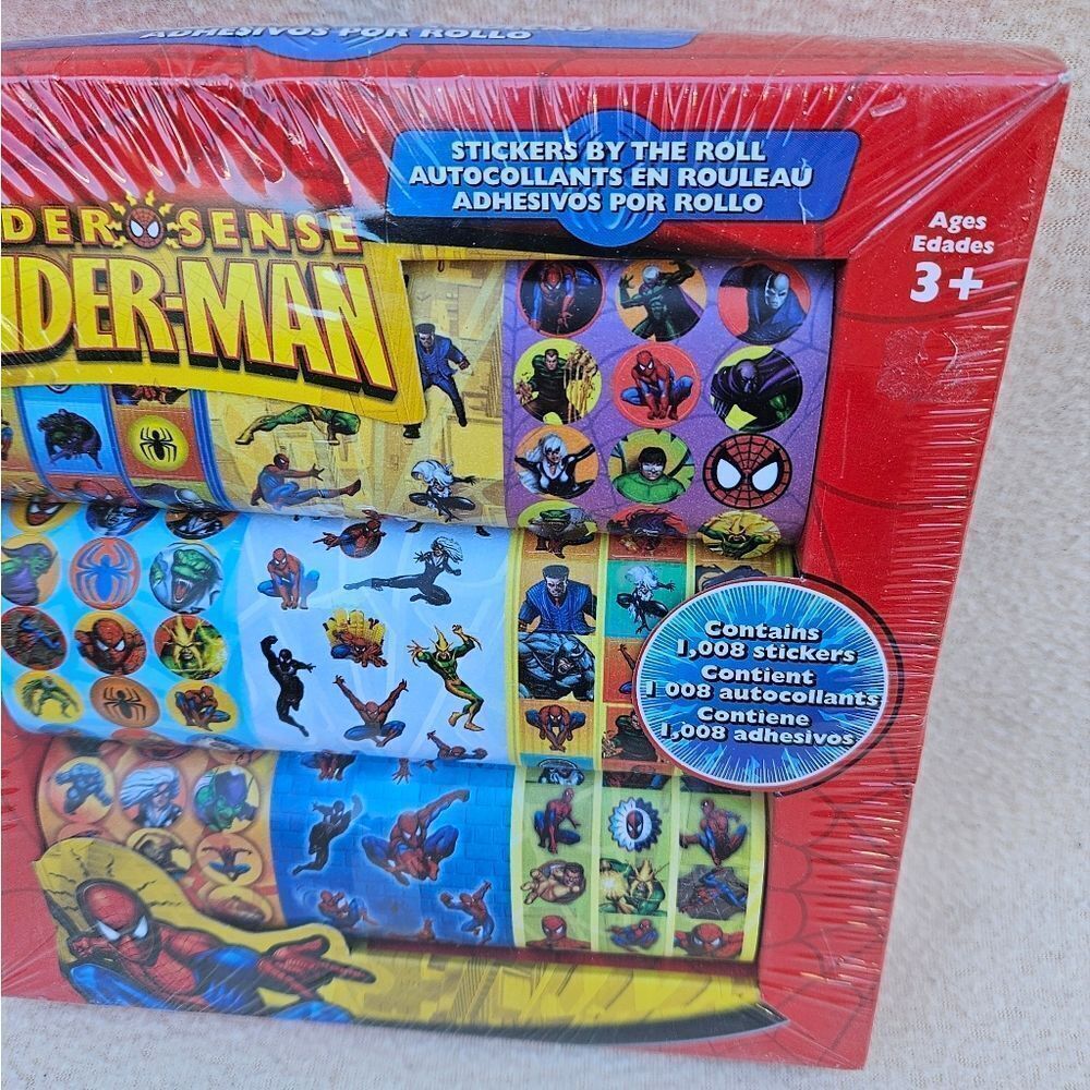 Spiderman Sticker Roll Set - Picture 2 of 8